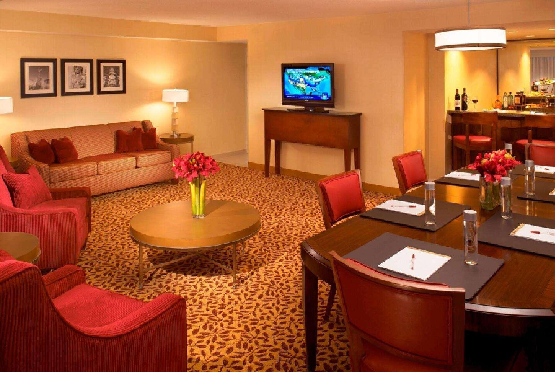 Wyndham Cleveland Airport Ξενοδοχείο Εξωτερικό φωτογραφία