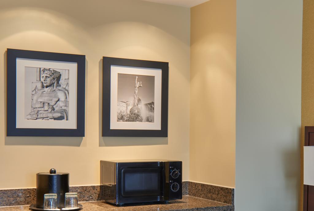 Wyndham Cleveland Airport Ξενοδοχείο Εξωτερικό φωτογραφία